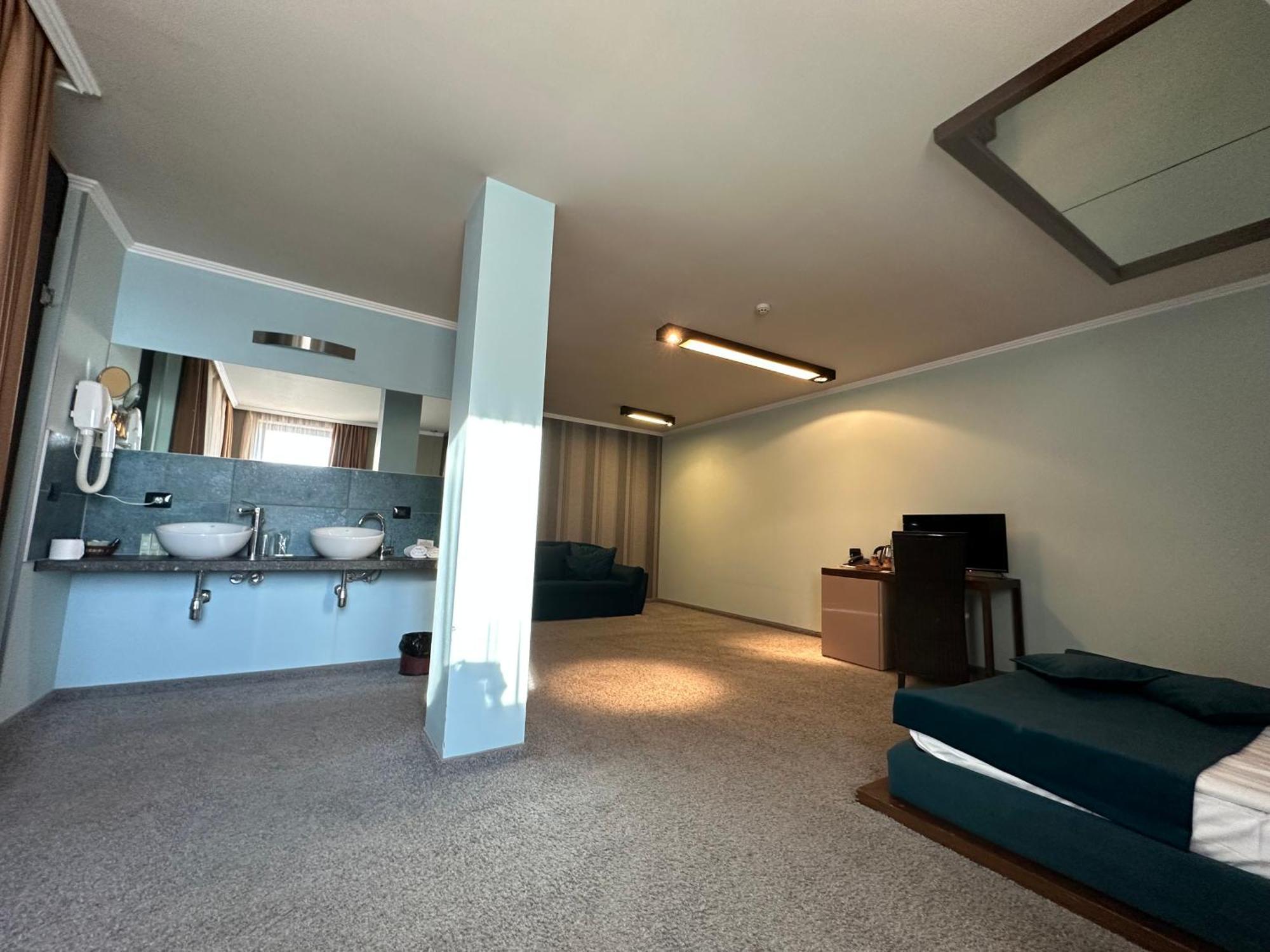 Regina Maria Spa Design Hotel Balchik Exterior photo